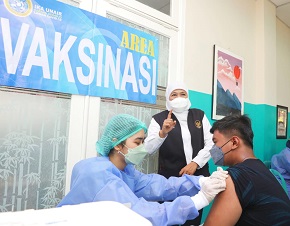 Memperingati Hari Kesehatan Nasional; Gubernur Khofifah Ajak Masyarakat  Menerapkan Kebiasaan  Hidup Sehat