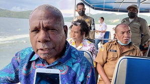 Hadiri Festival Waibhu, Bupati Sebut Wujud Kolaborasi Pemuda Kreatif dan Masyarakat Adat