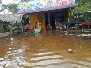 [UPDATE] Sebanyak 45 Unit Rumah Warga Tanjungbalai Masih Tergenang Banjir 