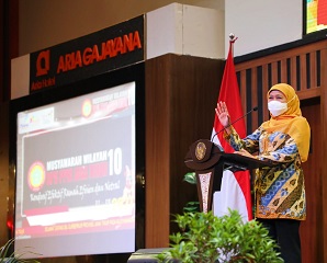 Tutup Muswil ke-10 DPW PPNI Jatim, Gubernur Khofifah Sampaikan Terimakasih Kepada Perawat Yang Melayani Pasien Covid - 19