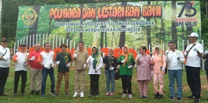 Sestama BNPB Bersama Gubernur Sulawesi Tenggara Tanam Pohon di Kendari Sebagai Upaya Mitigasi Terpadu