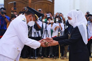 Ini Wejangan Gubernur Khofifah untuk Wabup Tulungagung yang Baru Dilantik 