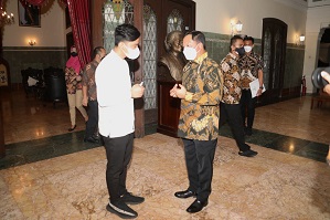 Pantau Penanganan Pandemi di Solo, Mendagri Sebut Perkembangan Penanganan Relatif Bagus 