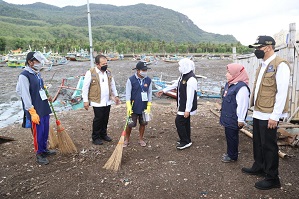Gubernur Khofifah Siapkan Bantuan Rp 10 Milyar Untuk Infrastruktur Kawasan Pesisir Puger Jember