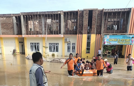 Bupati Kabupaten Labuhanbatu Utara Tetapkan Status Keadaan Darurat Banjir