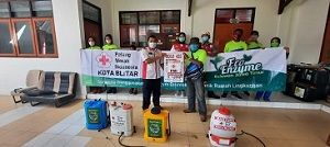 Manfaatkan Bahan Organik, Pegiat Eco Enzyme Blitar Ciptakan Cairan Disinfektan Ramah Lingkungan