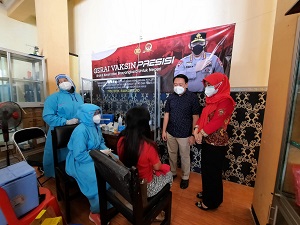 Puskesmas Kecamatan Sukorejo Lakukan Vaksinasi Bumil dan Disabilitas.