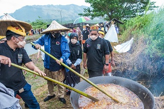Menparekraf Dorong Pengembangan Wisata Edukasi Kebencanaan di Desa Wisata Nusa Aceh Besar