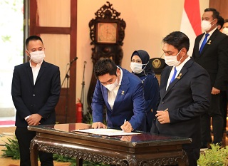Gubernur Khofifah Minta HIPMI Jadi Motor Penggerak Lokomotif Kebangkitan Ekonomi Jatim