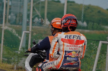 Menparekraf Undang Pengelola Homestay di Mandalika Tonton Langsung MotoGP