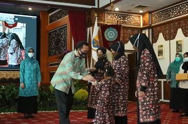 Dirjen Pemdes Apresiasi Tim Penggerak PKK Jambi Sukseskan Program Pemerintah