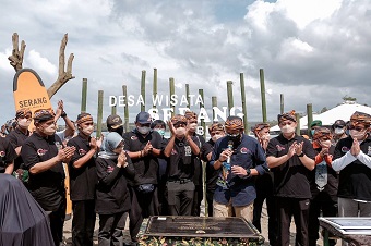 Menparekraf Harapkan Desa Wisata Serang Turut Sukseskan Uji Coba Transisi dari Pandemi ke Endemi di Blitar