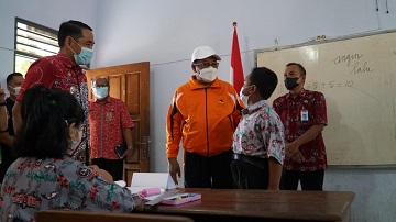 Mamasuki PPKM Level 3, Pemerintah Kota Blitar Mulai Gelar Pembelajaran Tatap Muka Secara Terbatas.