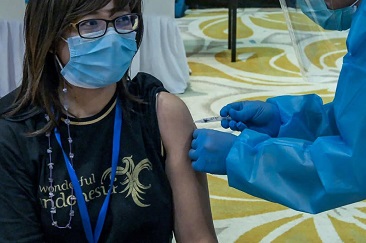 Menparekraf Ajak Karyawan Kemenparekraf Tetap Optimistis Hadapi Pandemi COVID-19 