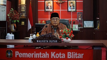 Realisasikan Program 50 Juta per-RT, Wali Kota Blitar Berikan Arahan dan Pembinaan RT, RW, LPMK Secara Virtual