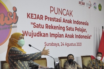 Gubernur Jatim Ajak Generasi Muda Mampu Kendalikan Teknologi