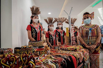 Menparekraf Berharap Rumah Kreatif Perkuat Kebangkitan Ekonomi di Kalimantan Barat