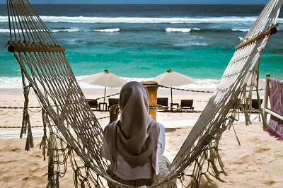 Menparekraf Temui Masyarakat Desa Adat Ungasan Bali Bahas Pariwisata Pantai Melasti