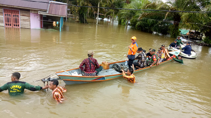 [Update] – Banjir Masih Genangi Beberapa Titik di Kabupaten Kotawaringin Barat