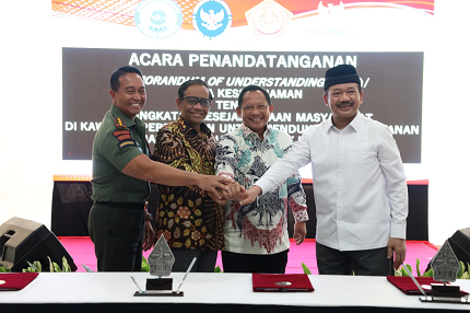 Mendagri Tanda Tangani Nota Kesepahaman Peningkatan Kesejahteraan Masyarakat di Kawasan Perbatasan