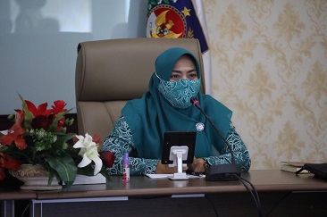 Tak Hanya Bagikan Masker, Ketum TP PKK Aktif Sosialisasikan Pentingnya Prokes dan Program Vaksinasi Covid-19