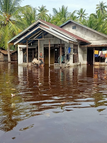 [Update] – Empat Hari Pascabanjir Kabupaten Kayong Utara Tinggi Muka Air Menurun