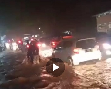 Pascabanjir yang Dipicu Hujan Deras, Dua Kampung di Serang Masih Tergenang