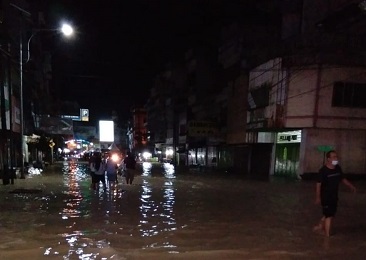 Hingga Tengah Malam, Banjir Wilayah Kota Tebing Tinggi Belum Surut