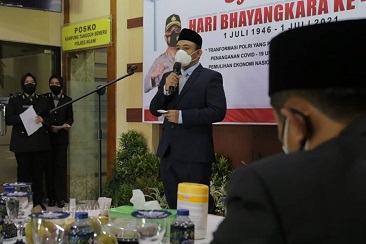 HUT Bhayangkara ke 75, Presiden RI, Minta Polri Bersinergi dengan TNI dan Pemda Untuk Penanganan Covid-19.