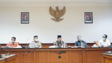 Pemkab Sampang Gelar Diskusi Dan Sosialisasi Penanganan Covid-19 Bersama Wartawan