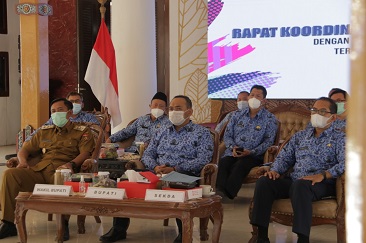 Bupati Ngawi Ikuti Rakor Secara Virtual Terkait Vaksin Untuk Tenaga Pendidik dan Lansia