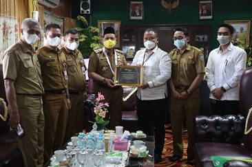 Bupati Kotabaru Terima Penghargaan Dari BPJS