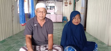 Gagal Berangkat Haji Pasutri di Kotabaru Menangis