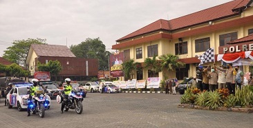 Bupati Irsyad Yusuf Berangkatkan Petugas Pelaksana Penebalan PPKM Darurat
