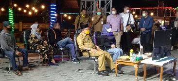 Masuk 12 Besar Lida, Bupati Kotabaru Nonton Bareng Dukung Ratna
