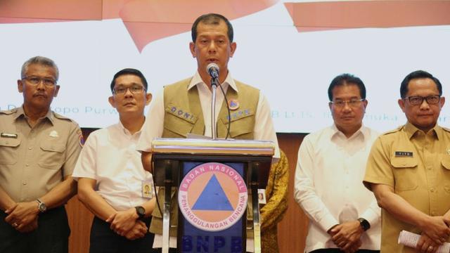 Doni Monardo Mengingatkan Semua Kepala Daerah Termasuk Gubernur Untuk Melarang Semua Bentuk Kegiatan Kerumunan Yang Berpotensi Melanggar Protokol Kesehatan Covid19