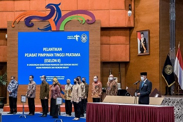 Menparekraf Lantik 29 Pejabat Eselon II di Lingkungan Kementeriannya 