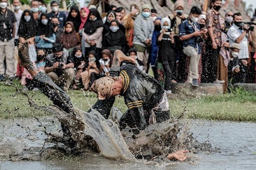 Menparekraf Undang Investor Kembangkan Pariwisata di Padang Panjang 