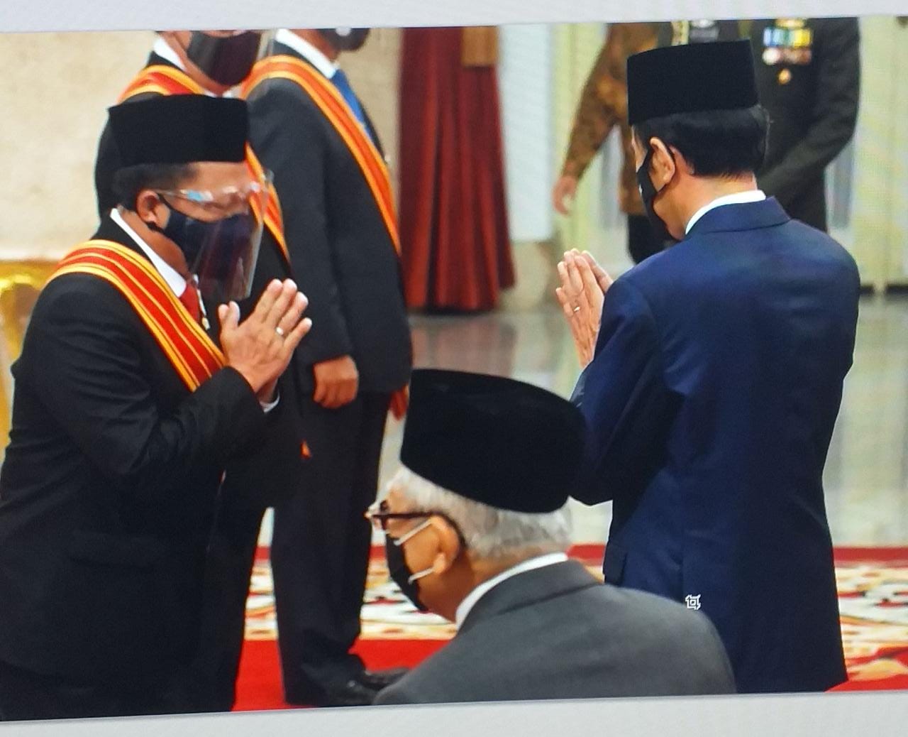 Mendagri Muhammad Tito Karnavian Terima Bintang Mahaputera Adipradana dari Presiden Jokowi