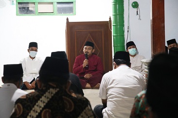 Subuh Bergerak di Desa Pohkonyal Pangkur, Bupati Ngawi Luncurkan BU KARINA CEKATAN