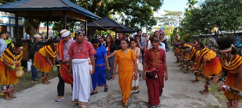 MASYARAKAT ADAT TORAJA BAWA 34 KOMUNITAS ADAT HADIRI KONGRES MASYARAKAT ADAT NUSANTARA