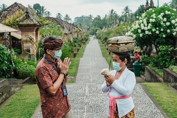 Menparekraf Ajak Pramuwisata Tingkatkan Pemahaman Tentang Pariwisata Berkelanjutan 