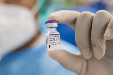 Percepat Konektivitas Kawasan Gerbangkertosusila, Gubernur Khofifah Jajaki Kerjasama Pembangunan SRRL dengan Bank Pembangunan Jerman