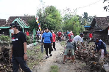 Sambang Desa Nyambung Roso Desa Rejuno Karangjati, Pemkab Ngawi Akan Lakukan Intervensi Pembangunan Jalan