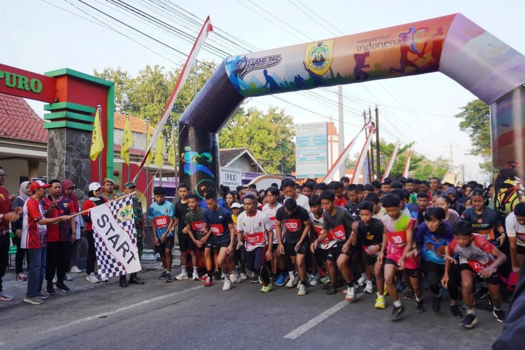 PESERTA PELAJAR DOMINASI SRAGEN RUNNERS 5K 2024
