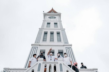 Menparekraf Sebut Jam Gadang di Sumbar Saatnya Dilengkapi Teknologi VR dan AR