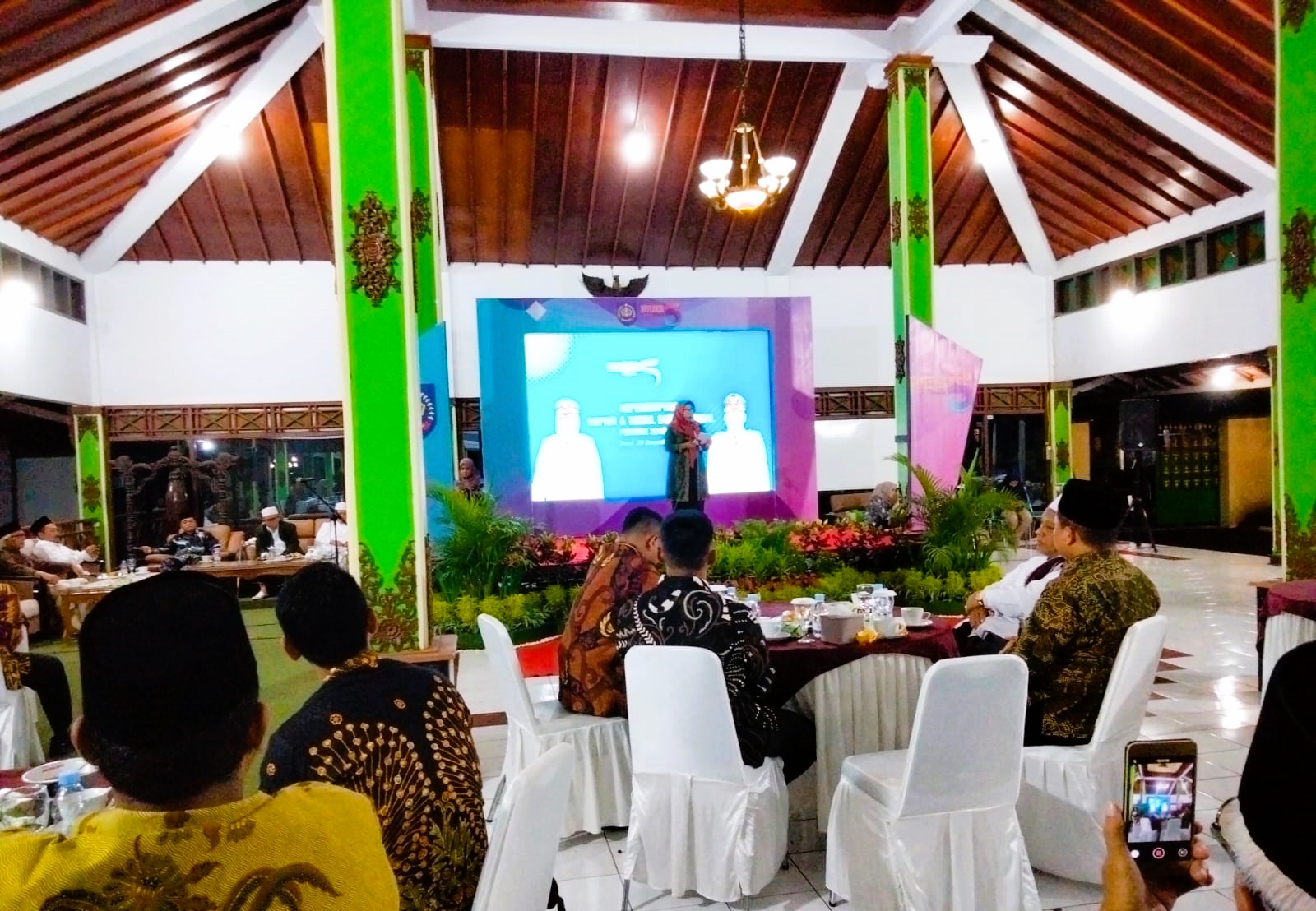 BUPATI TEGAL RESMIKAN GEDUNG PELAYANAN TERPADU IGD PONEK DAN SKYBRIDGE