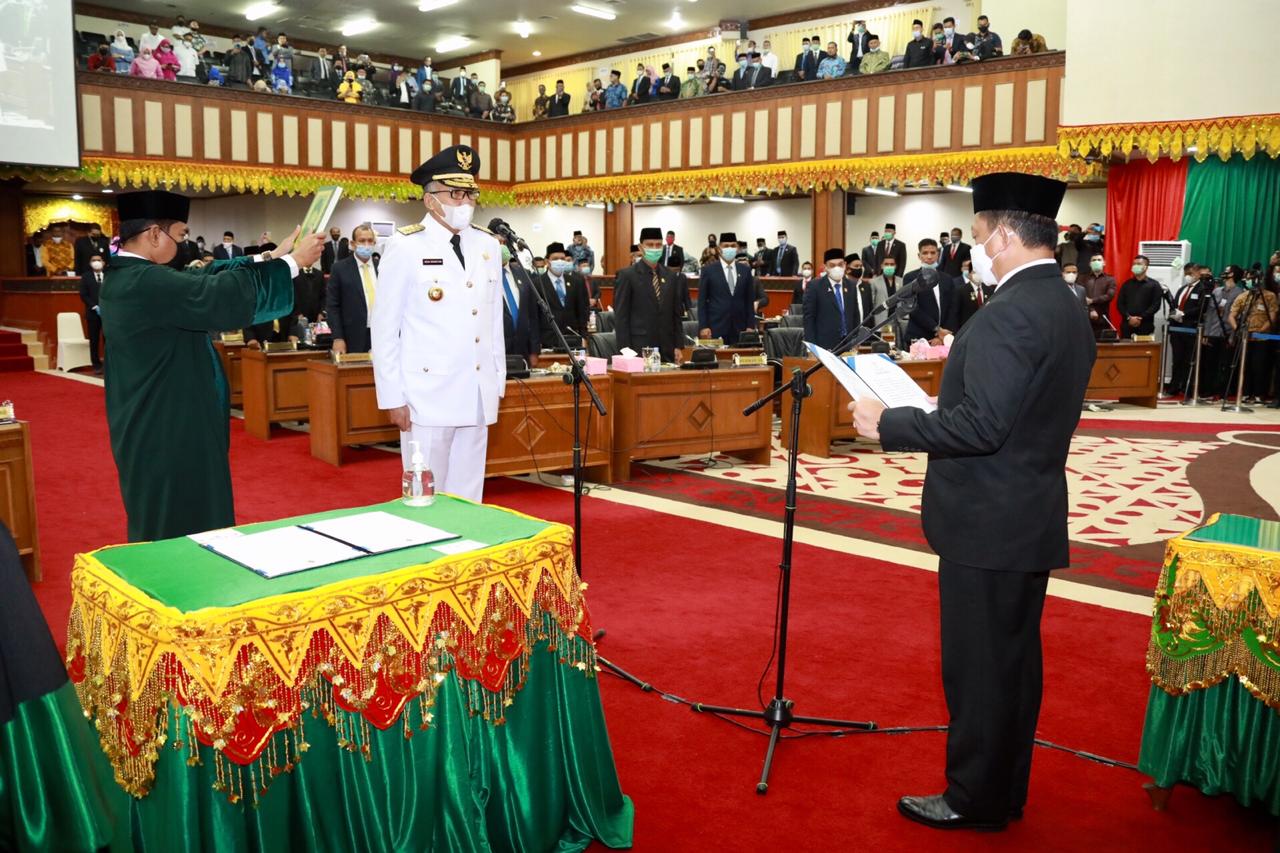Nova Iriansyah Resmi Dilantik Jadi Gubernur Aceh