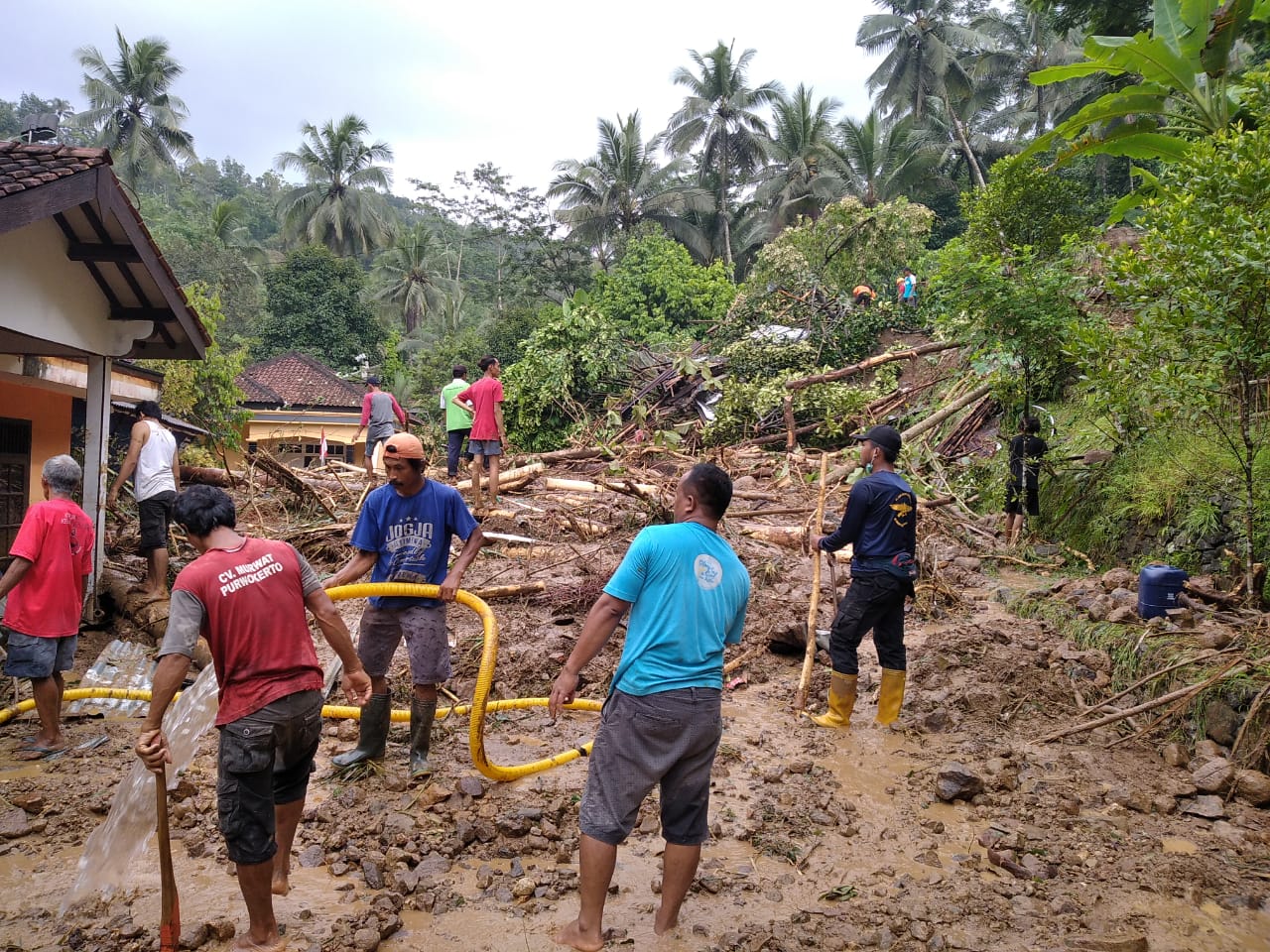 Tanah Longsor Akibatkan Lima Warga Banyumas Meninggal Dunia