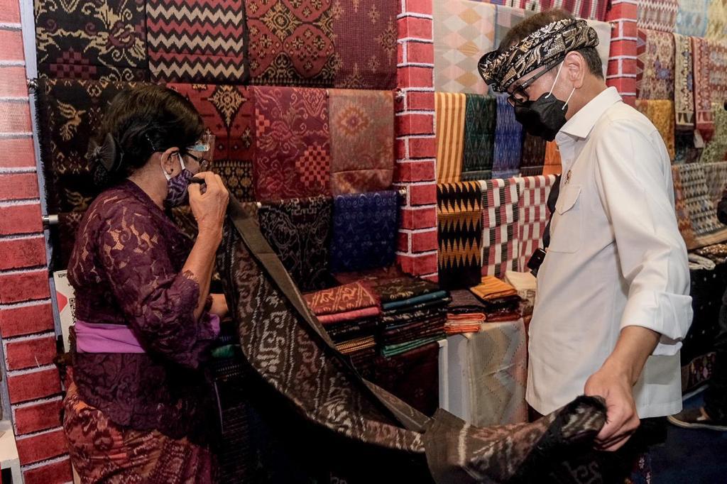 Kemenparekraf Fasilitasi Pembentukan Badan Hukum 100 Pelaku Parekraf di Bali